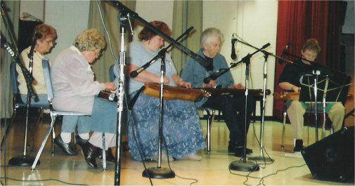 Patty Looman and Dulcimer Dames