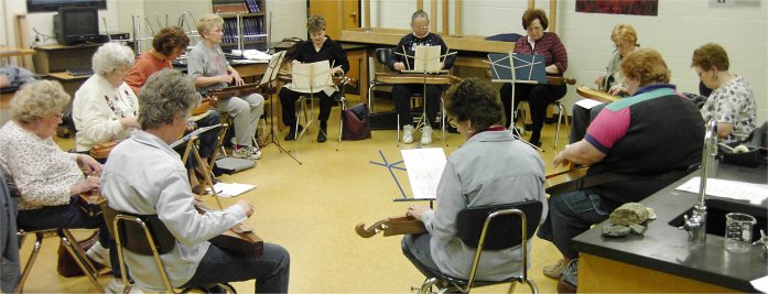 Lap dulcimer workshop conducted by Darlene Fox